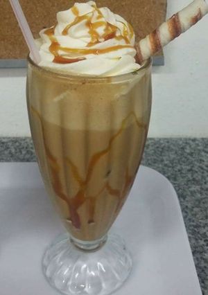 Una foto de Milkshake de dulce de leche 🍹🍨