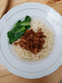 Foto resep Mie kuah tuna pedas