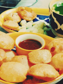 आटे के गोलगप्पे (aate ke golgappe reicpe in Hindi) रेसिपी मुख्य फोटो