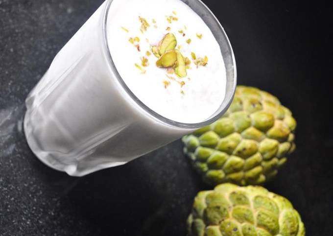 How to Prepare Favorite Custard Apple Shake