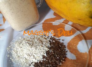 Una foto de Licuado de papaya avena y linaza