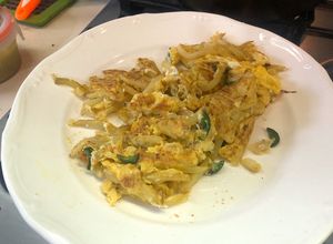 Una foto de Huevos Rotos Lucio con el toque Sonorense