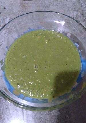 Una foto de Salsa verde (tomates & chiles fritos) 🌶