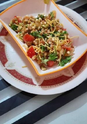 કઠોળ ભેળ (Kathol Bhel Recipe In Gujarati) રેસીપી મુખ્ય ફોટો