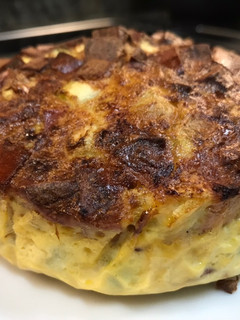 Una foto de Tortilla de calabacín y frankfurt en airfryer Cosori