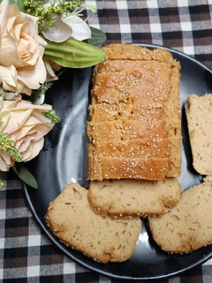 A picture of Wheat flour bread.