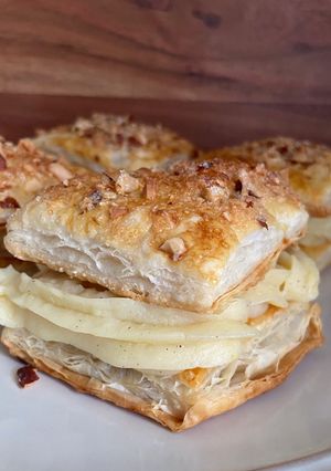 A picture of Puff Pastry Cream-Filled Squares.