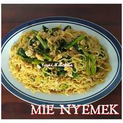รูปของ 104. MIE NYEMEK