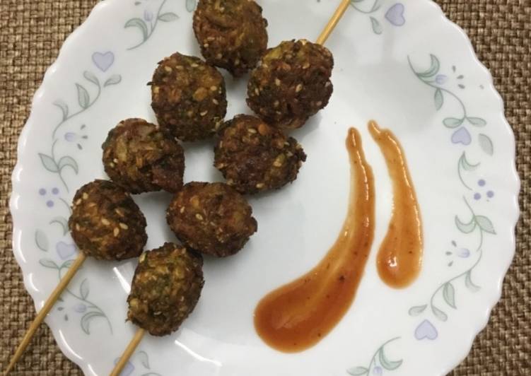 Sprouted moong skewers