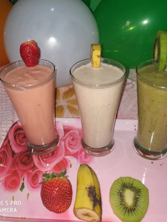 Recipe Tricolour smoothie strawberry papaya smoothie oatmeal banana smoothie kiwi banana smooothie the So Delicious You can take Joss in your mouth