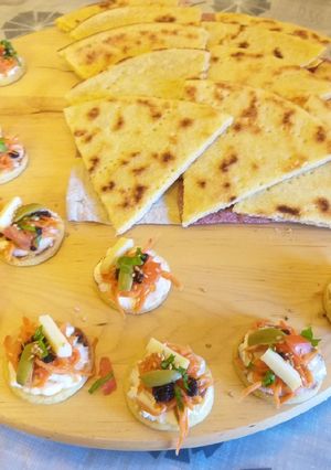 Une photo de Kesra et mini kesra en apéro# recette rapide et facile