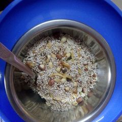 A picture of Upvas Rajgira chivda/upma.