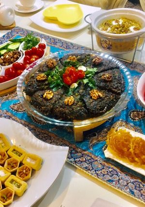 عکسی از دستور سفره افطاری (کو کو سبزی)
