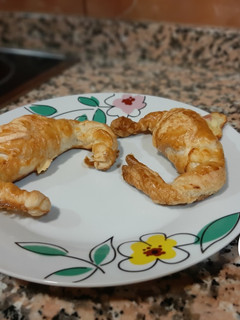 Una foto de Croissants salados