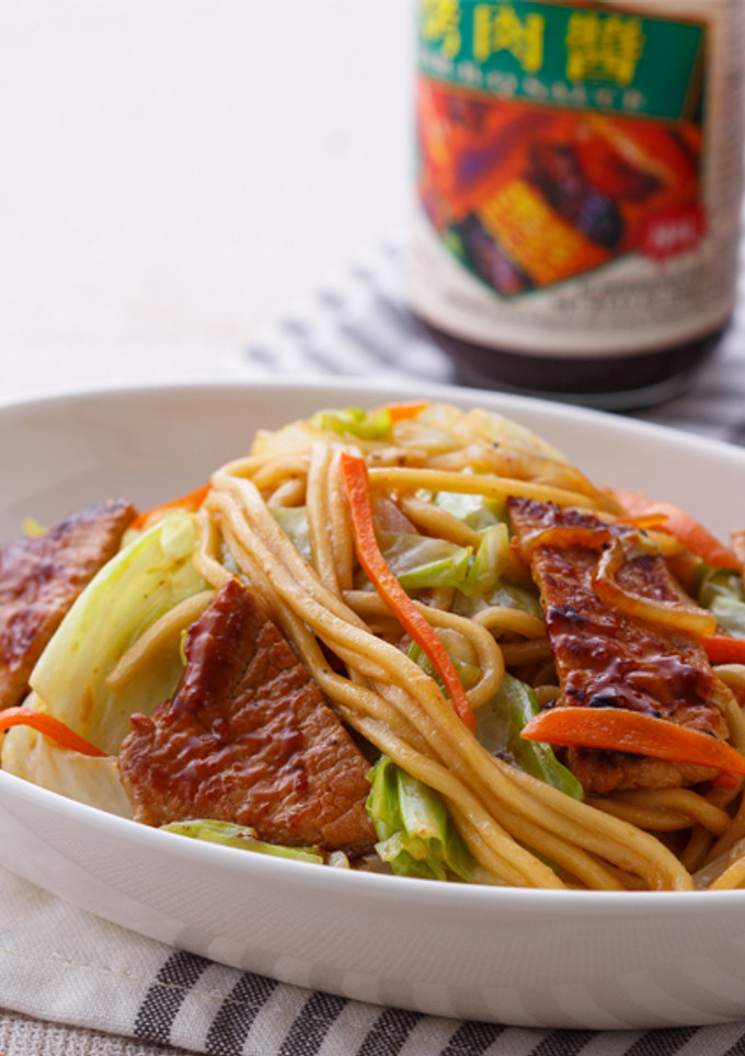 【家樂福廚房】反浪費料理》用不完烤肉醬炒麵 的食譜成品照片