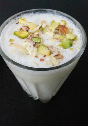 ડ્રાયફ્રુટ લસ્સી રેસીપી મુખ્ય ફોટો