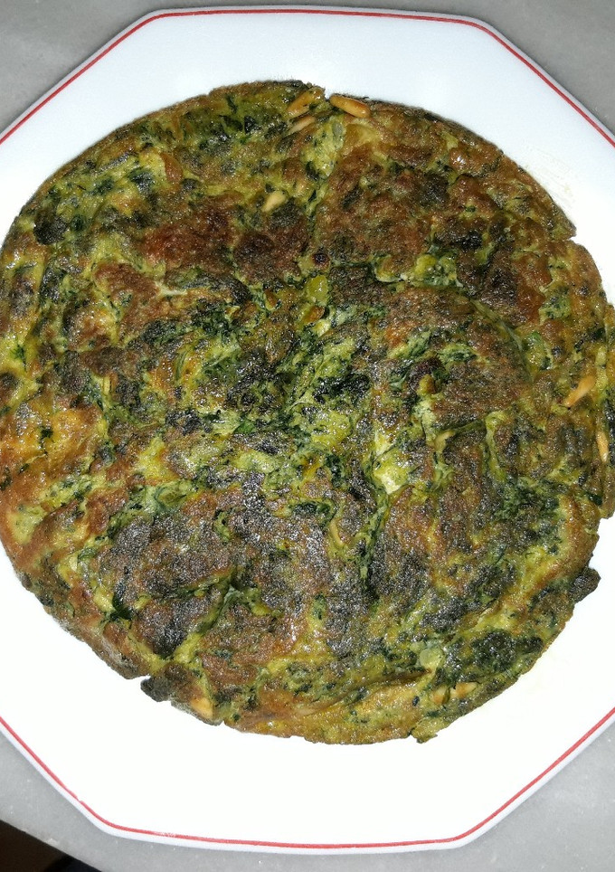 Una foto de Tortilla de patatas y espinacas