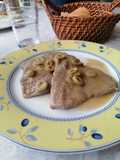 Escalopines con aceitunas