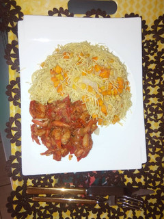 A picture of Prawn sauce & Rice stick.
