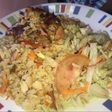 Arroz con pollo y ensalada
