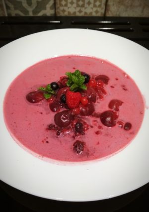 Mentás gyümölcsleves recept fotója