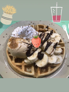 Una foto de Waffles✔️
