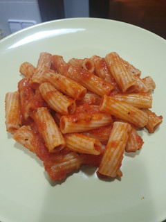 Una foto de Tortiglioni alla Napoletana