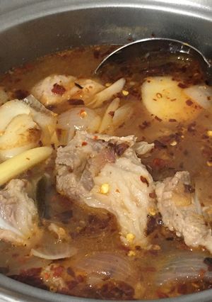 รูปของ ต้มแซ่บกระดูกแก้วหมู