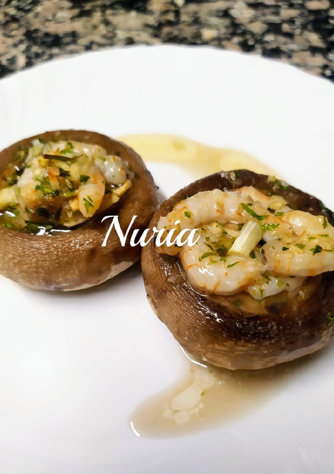 Una foto de Champiñones rellenos de gambas