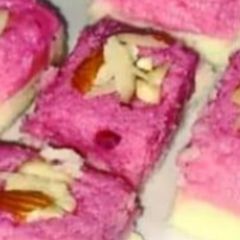 A picture of Coconut flavoured Burfi.