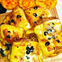 A picture of Pizza Pocket Or Pizza Parcel 🍕🍕.