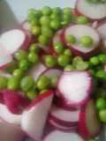Ensalada de arvejas naturales con rabanitos