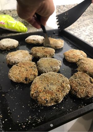 Una foto de Hamburguesas de lentejas y porotos negros