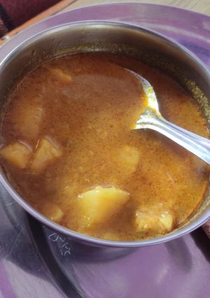 A picture of Boiled potato veg.