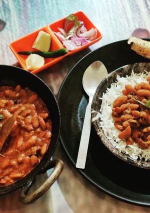 A picture of Rajma chawal.