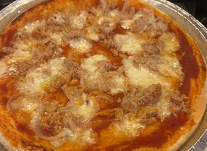 Foto di Pizza romana tonno e cipolla standardizzata per fornetto Ariete
