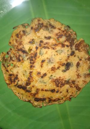 A picture of Besan ka chilla.