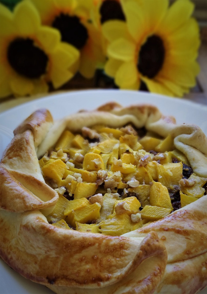 Una foto de Galette de mango y nutella casera