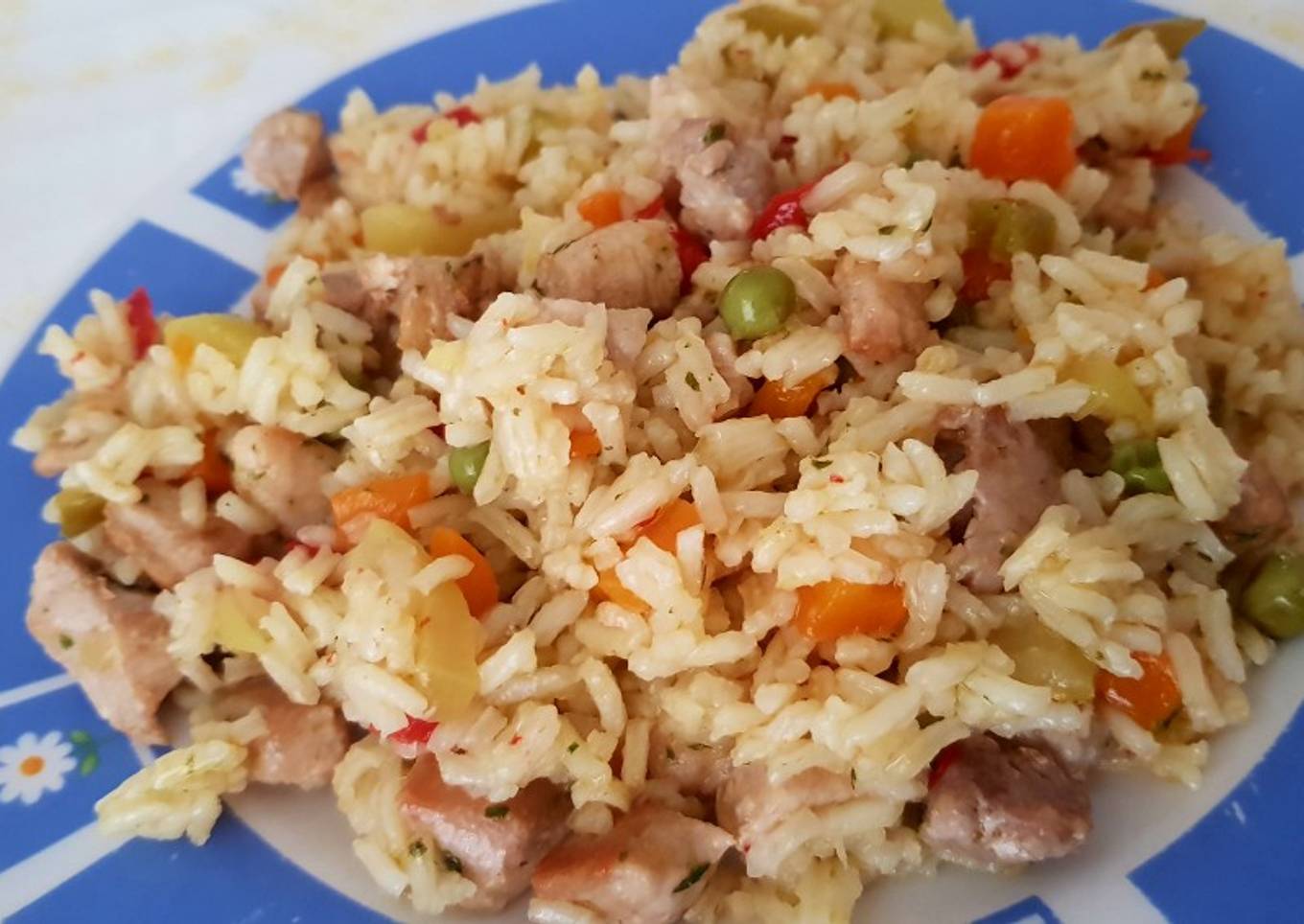 Salad with rice