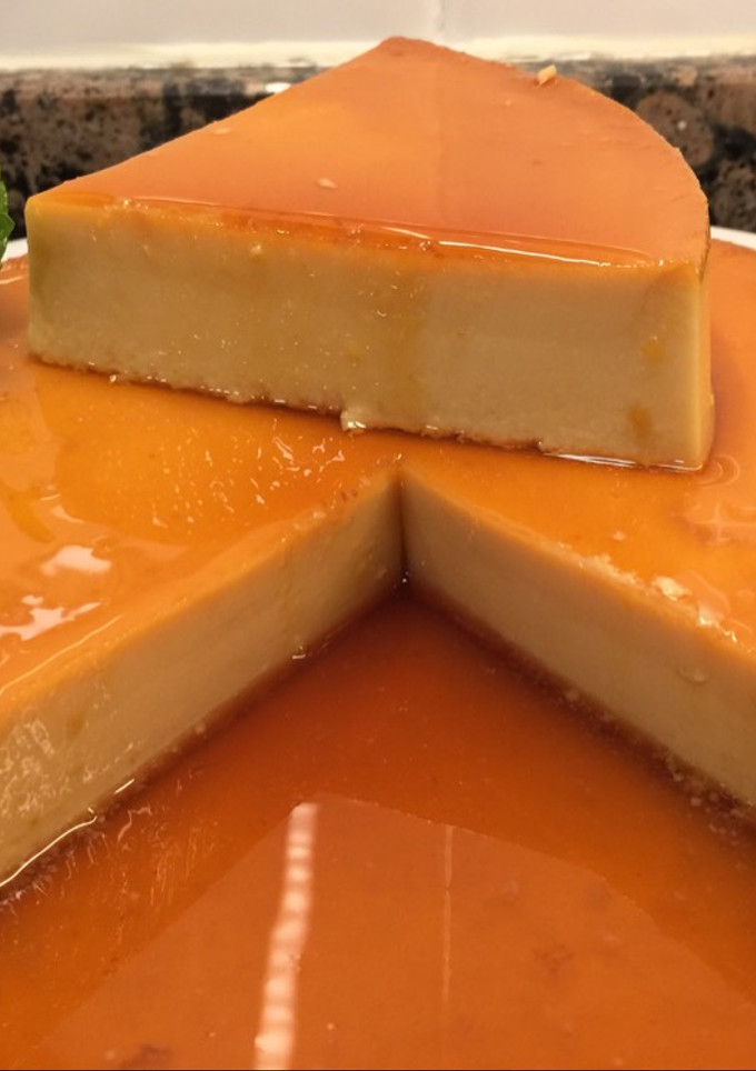 Una foto de Flan Napolitano