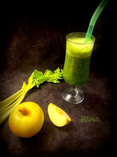 عکسی از دستور آب کرفس و سیب