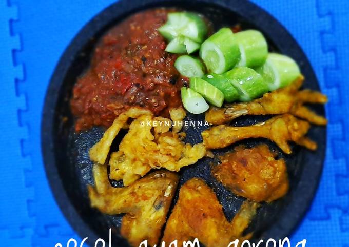 Pecel ayam goreng