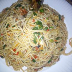 A picture of Jollof spaghetti.