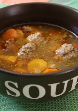 Rókagomba leves húsgombóccal recept fotója