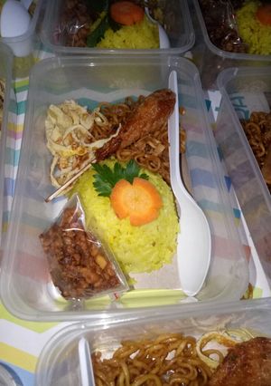 Foto resep Nasi kuning magicom