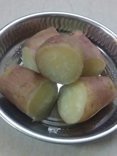 தலைப்பு : சக்கரைவள்ளி கிழங்கு(boiled sweetpotato recipe in tamil) செய்முறை முக்கிய புகைப்படம்