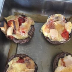Mushroom,Tomato & Cheese Melts A picture of Mushroom,Tomato & Cheese Melts.