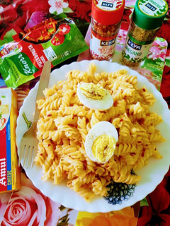 চিলি এগ পাস্তা (Chilly egg pasta recipe in bengali) রেসিপির প্রধান ছবি