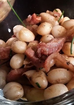 Une photo de Salade tiède de haricots coco