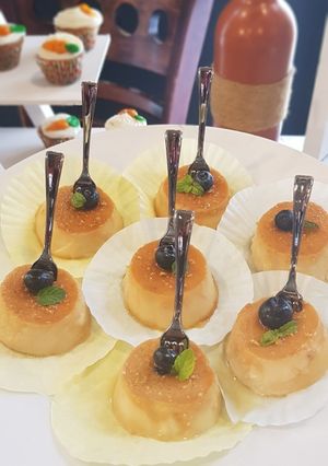 Una foto de Flan Napolitano de naranja